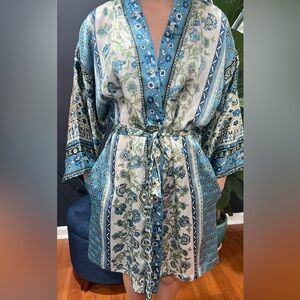 Neiman Marcus Oscar De La Renta Floral Blue Kimono Robe